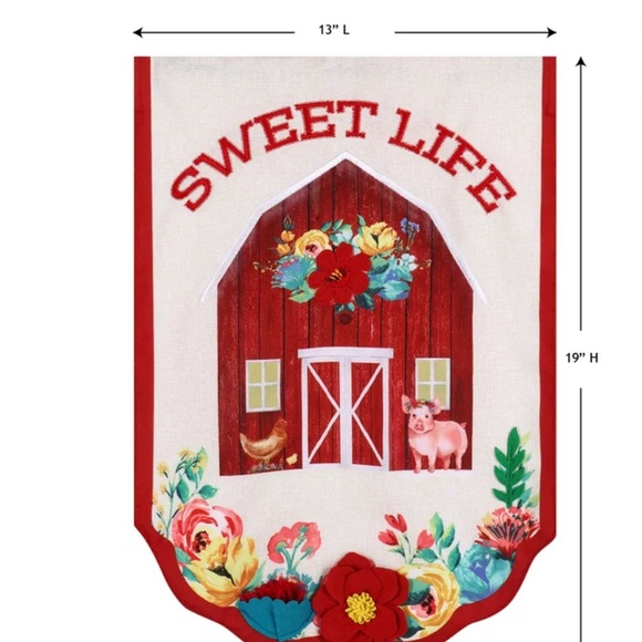 The Pioneer Woman Sweet Life Delaney Polyester Flag: - Picture 2 of 3
